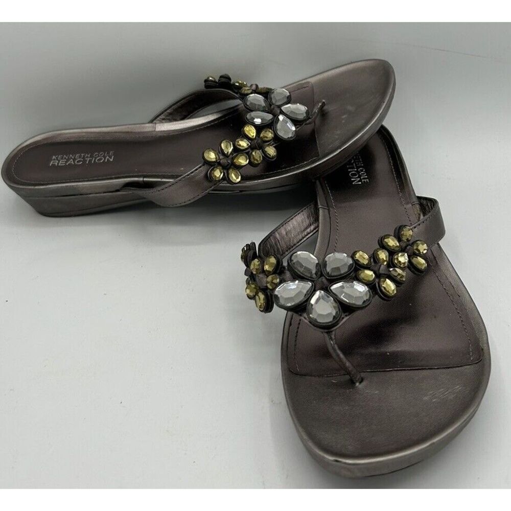 Kenneth Cole brown jeweled thong sandals